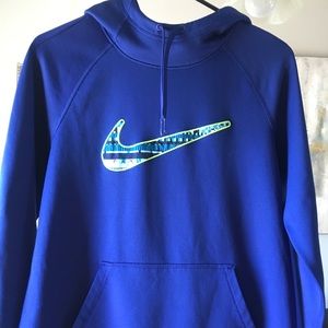 Nike Therma-Fit Hoodie. Adult small.